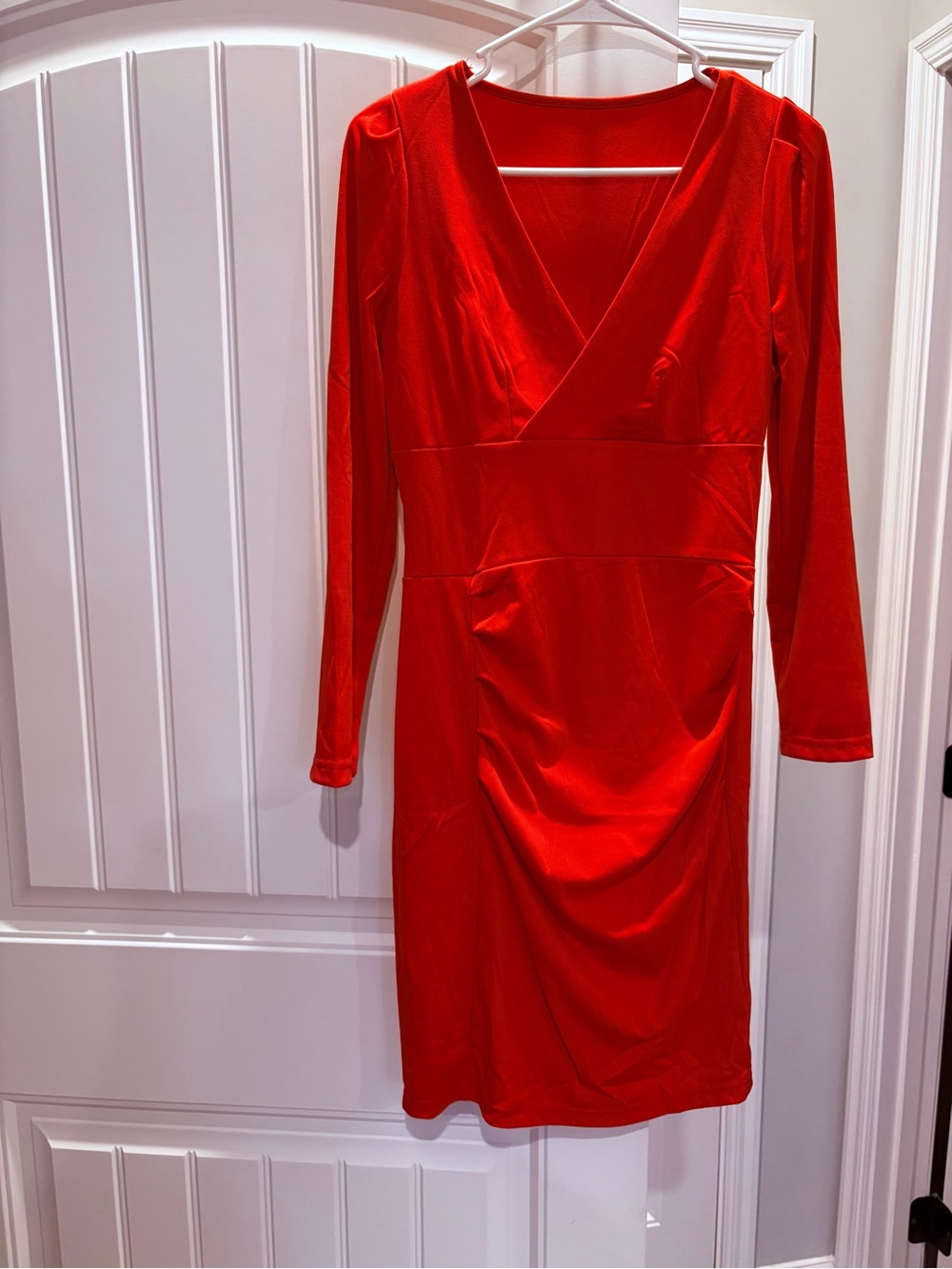 Source Unknown Red V-Neck Midi Dress with Long Sleeves